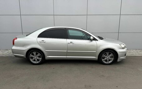 Toyota Avensis III рестайлинг, 2004 год, 719 000 рублей, 4 фотография