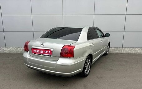 Toyota Avensis III рестайлинг, 2004 год, 719 000 рублей, 5 фотография