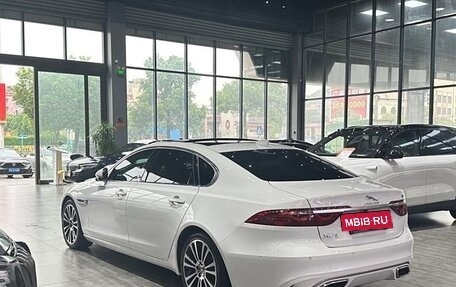 Jaguar XF II, 2021 год, 3 885 000 рублей, 4 фотография