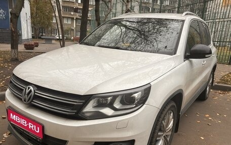 Volkswagen Tiguan I, 2013 год, 1 950 000 рублей, 1 фотография