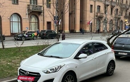 Hyundai i30 II рестайлинг, 2015 год, 1 399 000 рублей, 10 фотография