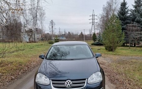 Volkswagen Jetta VI, 2010 год, 890 000 рублей, 4 фотография