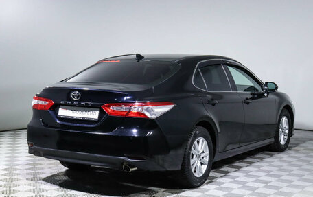 Toyota Camry, 2019 год, 2 998 000 рублей, 5 фотография