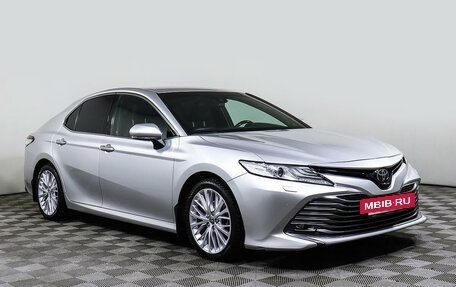 Toyota Camry, 2018 год, 3 198 000 рублей, 3 фотография