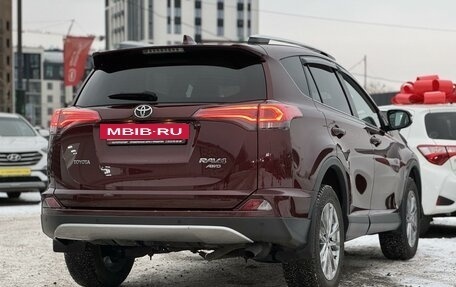 Toyota RAV4, 2018 год, 2 999 000 рублей, 4 фотография