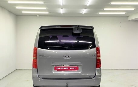 Hyundai Grand Starex Grand Starex I рестайлинг 2, 2012 год, 1 500 000 рублей, 3 фотография