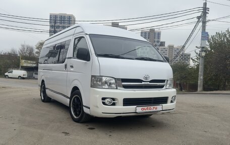 Toyota HiAce H200, 2008 год, 2 200 000 рублей, 2 фотография