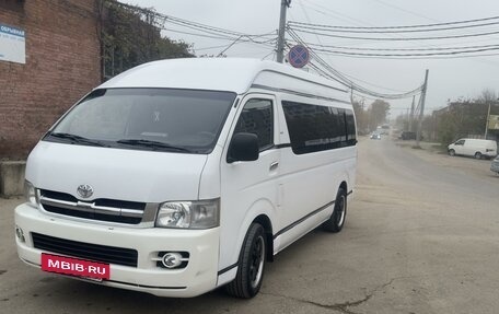 Toyota HiAce H200, 2008 год, 2 200 000 рублей, 3 фотография