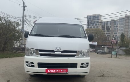 Toyota HiAce H200, 2008 год, 2 200 000 рублей, 4 фотография