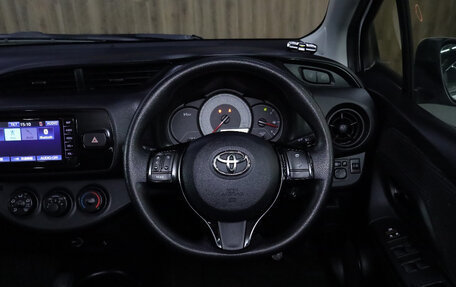 Toyota Vitz, 2019 год, 1 229 000 рублей, 8 фотография