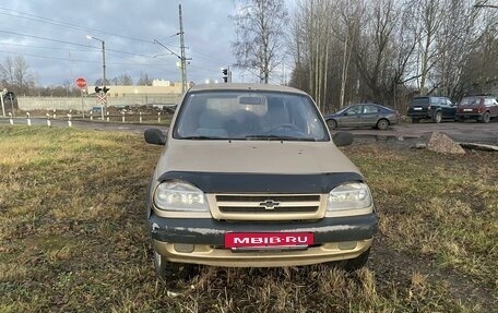 Chevrolet Niva I рестайлинг, 2004 год, 170 000 рублей, 3 фотография