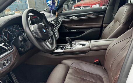 BMW 7 серия, 2017 год, 4 100 000 рублей, 14 фотография