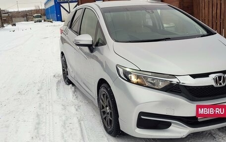 Honda Shuttle II, 2015 год, 1 350 000 рублей, 3 фотография