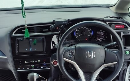 Honda Shuttle II, 2015 год, 1 350 000 рублей, 10 фотография