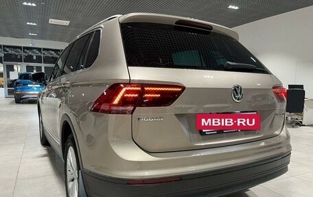 Volkswagen Tiguan II, 2017 год, 2 400 000 рублей, 5 фотография