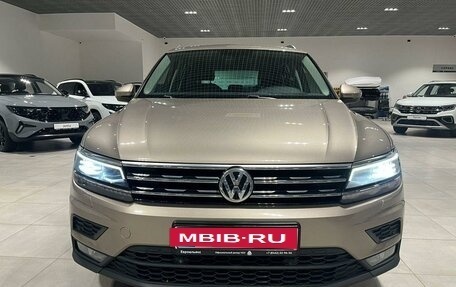 Volkswagen Tiguan II, 2017 год, 2 400 000 рублей, 8 фотография