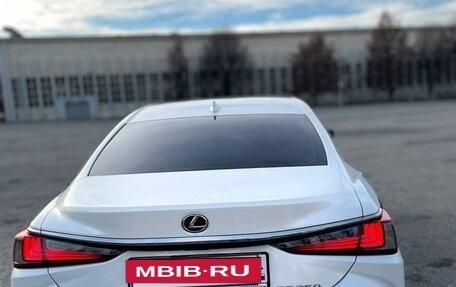 Lexus ES VII, 2019 год, 4 150 000 рублей, 8 фотография