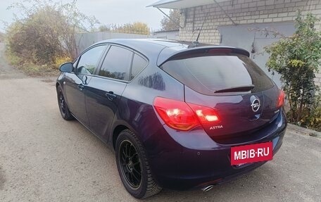 Opel Astra J, 2011 год, 639 000 рублей, 4 фотография