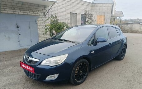 Opel Astra J, 2011 год, 639 000 рублей, 5 фотография