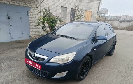 Opel Astra J, 2011 год, 639 000 рублей, 8 фотография