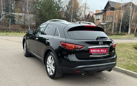 Infiniti QX70, 2017 год, 3 600 000 рублей, 6 фотография