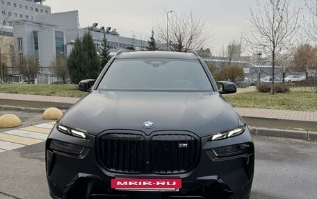 BMW X7, 2023 год, 23 000 000 рублей, 3 фотография