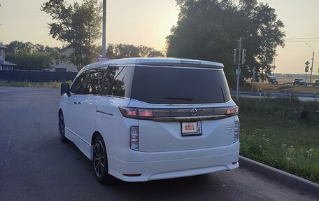 Nissan Elgrand III, 2018 год, 3 550 000 рублей, 3 фотография