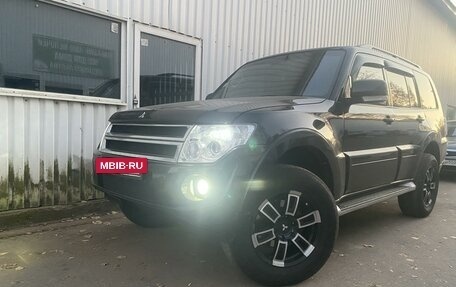 Mitsubishi Pajero IV, 2013 год, 2 470 000 рублей, 6 фотография