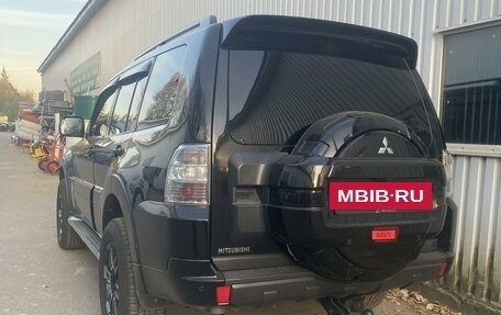 Mitsubishi Pajero IV, 2013 год, 2 470 000 рублей, 5 фотография