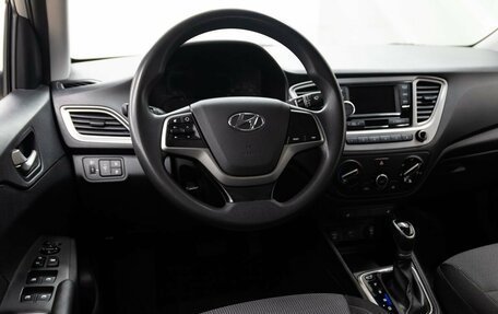 Hyundai Solaris II рестайлинг, 2019 год, 1 275 000 рублей, 14 фотография