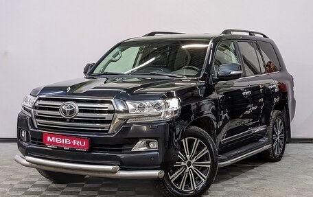 Toyota Land Cruiser 200, 2019 год, 7 500 000 рублей, 1 фотография