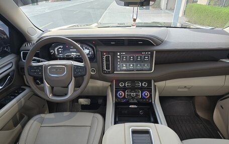 GMC Yukon IV, 2023 год, 14 700 000 рублей, 7 фотография