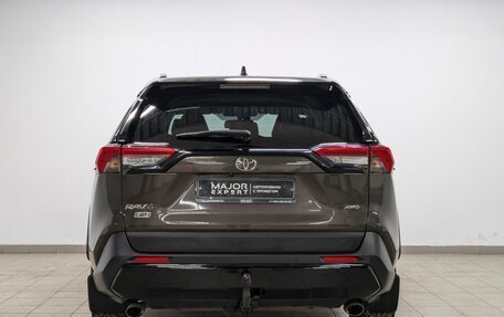 Toyota RAV4, 2021 год, 3 850 000 рублей, 3 фотография