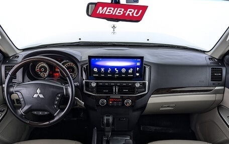 Mitsubishi Pajero IV, 2019 год, 4 250 000 рублей, 14 фотография