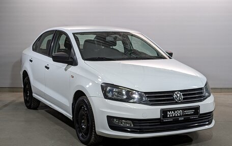 Volkswagen Polo VI (EU Market), 2018 год, 940 000 рублей, 3 фотография