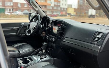 Mitsubishi Pajero IV, 2007 год, 1 390 000 рублей, 12 фотография