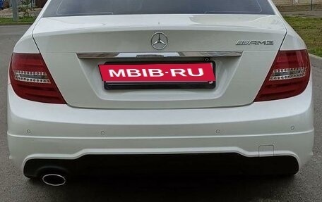 Mercedes-Benz C-Класс, 2011 год, 1 750 000 рублей, 6 фотография