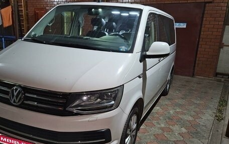 Volkswagen Caravelle T6 рестайлинг, 2018 год, 4 600 000 рублей, 2 фотография