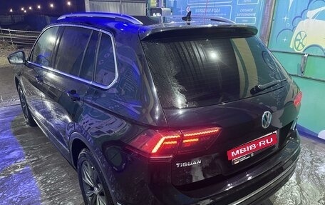 Volkswagen Tiguan II, 2019 год, 3 050 000 рублей, 3 фотография