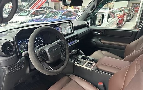 Toyota Land Cruiser Prado, 2024 год, 13 500 000 рублей, 7 фотография