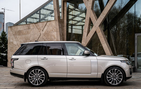 Land Rover Range Rover IV рестайлинг, 2019 год, 9 100 000 рублей, 4 фотография