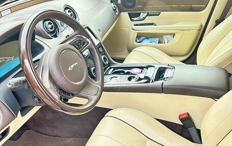 Jaguar XJ IV (X351), 2013 год, 4 200 000 рублей, 9 фотография