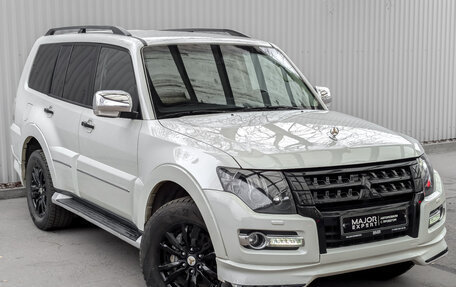 Mitsubishi Pajero IV, 2019 год, 4 300 000 рублей, 3 фотография