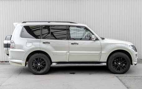 Mitsubishi Pajero IV, 2019 год, 4 300 000 рублей, 4 фотография