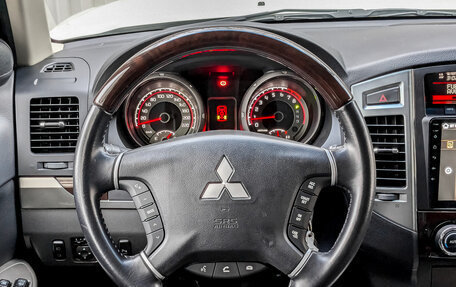 Mitsubishi Pajero IV, 2019 год, 4 300 000 рублей, 22 фотография