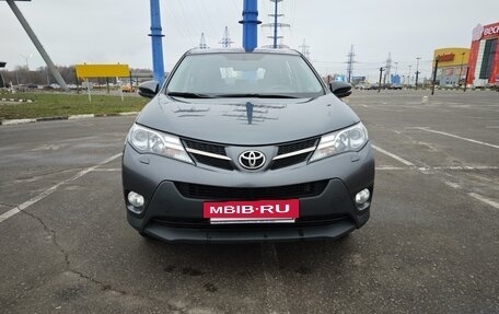 Toyota RAV4, 2014 год, 1 900 000 рублей, 2 фотография