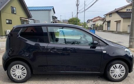 Volkswagen up! I рестайлинг, 2013 год, 560 016 рублей, 4 фотография