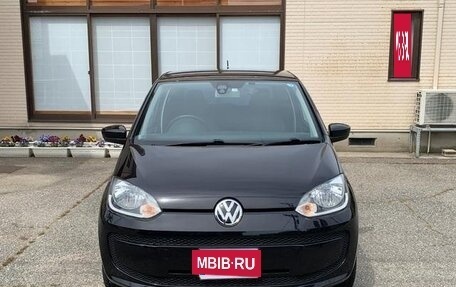 Volkswagen up! I рестайлинг, 2013 год, 560 016 рублей, 2 фотография