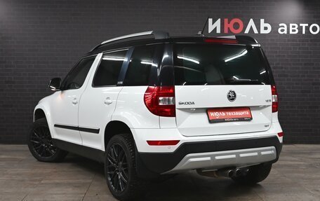 Skoda Yeti I рестайлинг, 2017 год, 1 755 000 рублей, 4 фотография