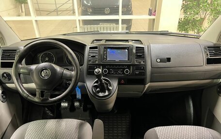 Volkswagen Caravelle T5, 2014 год, 1 699 000 рублей, 8 фотография